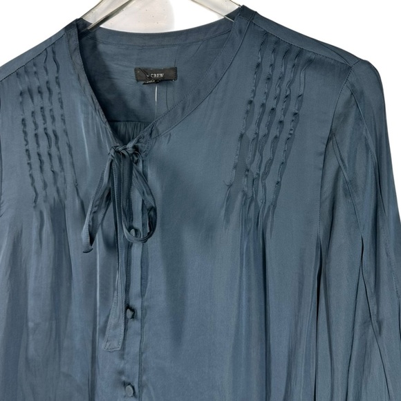 J.CREW Women's Large Jewel Blue Silky Flowy Bouse with tie neck and pleated top - Picture 5 of 10